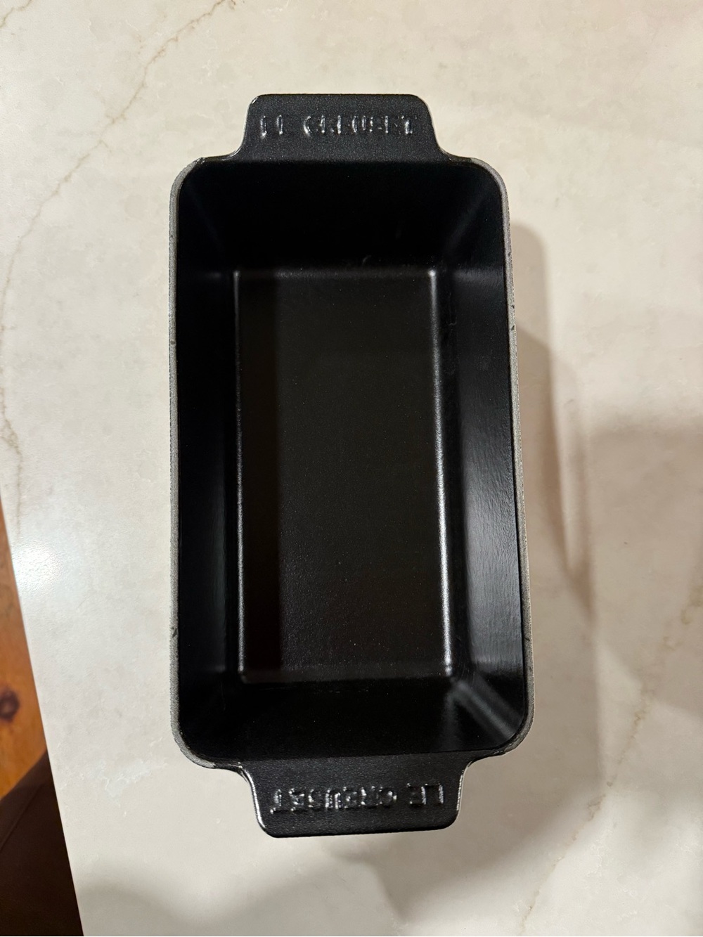 Le creuset cast iron loaf pan